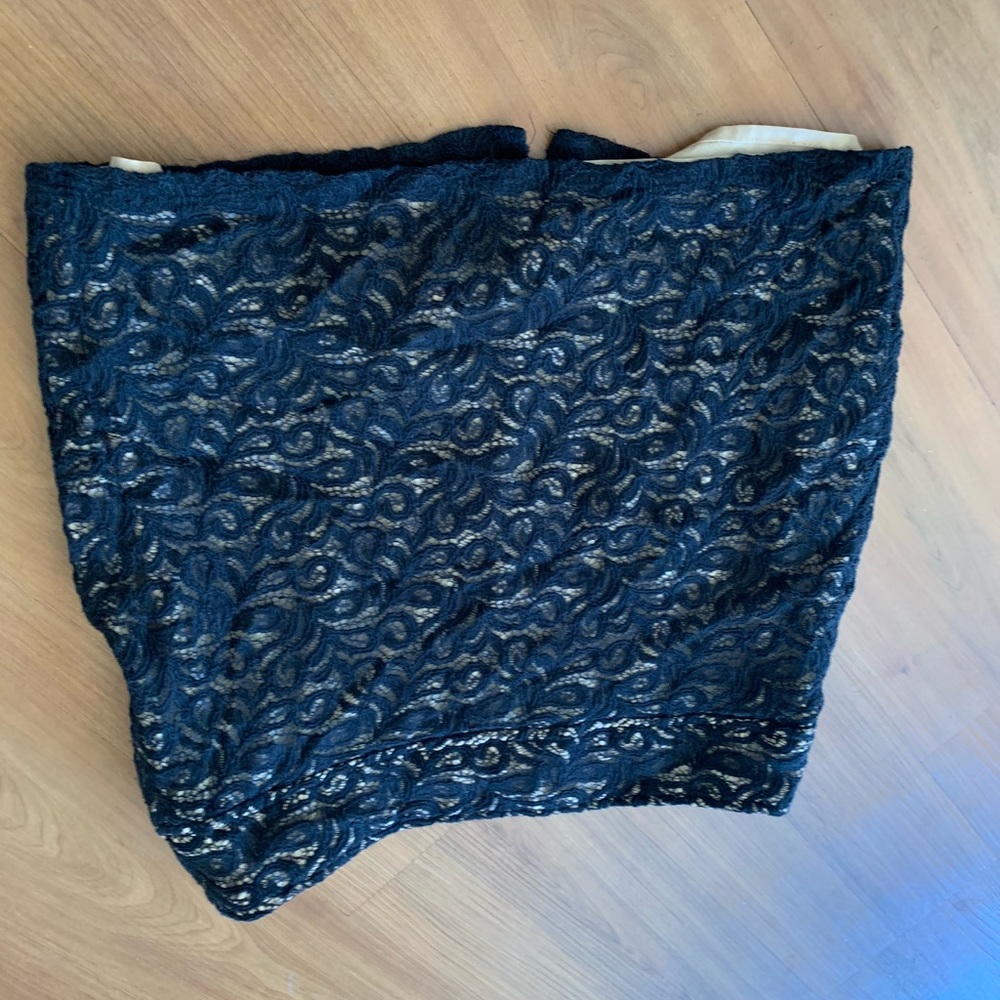 Lovely lace back skirt ☺️